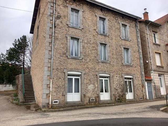 Vente Immeuble 12 pièces 300 m2 Dunières