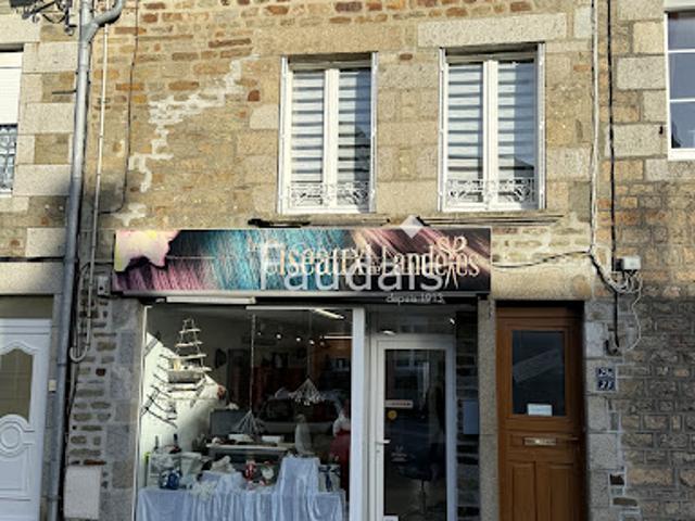 Vente Immeuble 133 m2 Landelles et Coupigny