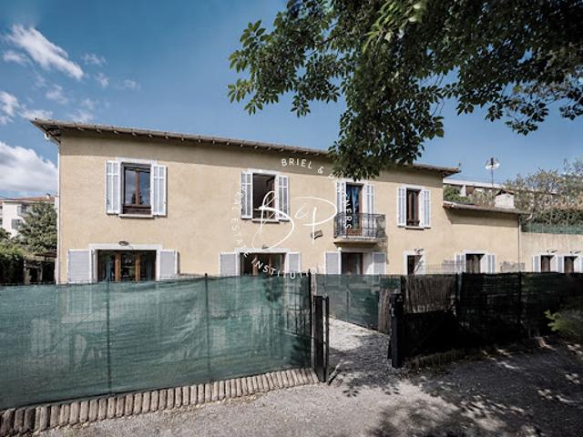 Vente Immeuble 14 pièces 225.84 m2 Draguignan