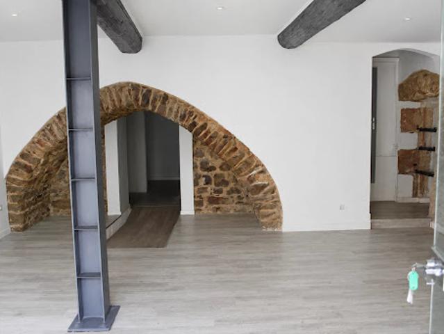 Vente Immeuble 14 pièces Milhaud