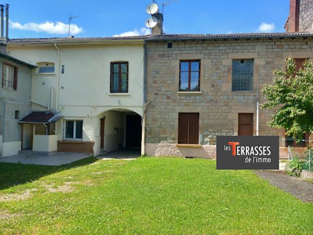 Vente Immeuble 15 pièces 272 m2 Le Chambon Feugerolles