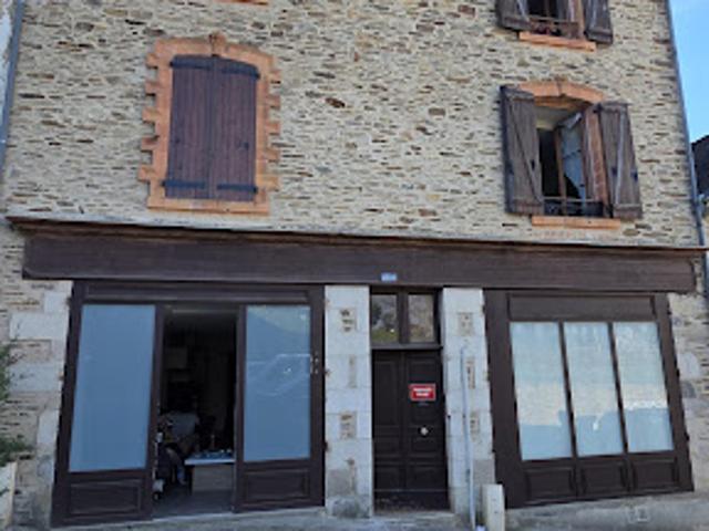 Vente Immeuble 161 m2 Saint Yrieix la Perche