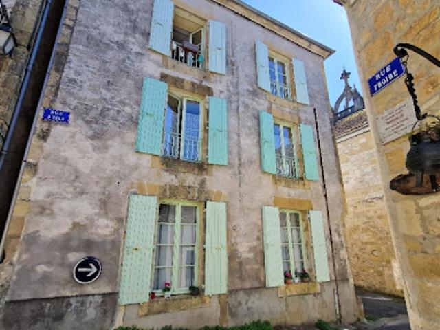 Vente Immeuble 180 m2 Excideuil