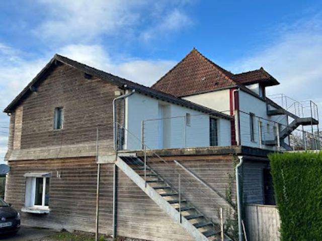 Vente Immeuble 18 pièces 320 m2 Reux