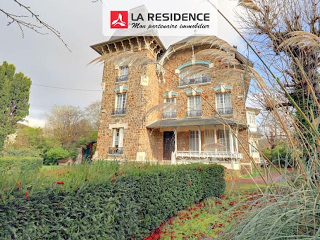 Vente Immeuble 18 pièces 518 m2 Bessancourt