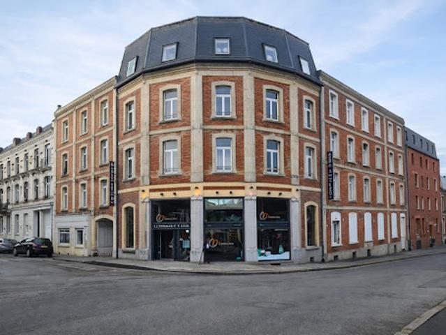 Vente Immeuble 18 pièces 596 m2 Fourmies