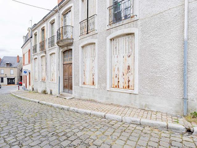 Vente Immeuble 20 pièces 288 m2 Vierzon