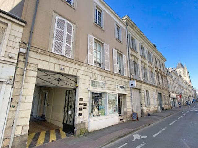 Vente Immeuble 20 pièces 440.3 m2 Angers