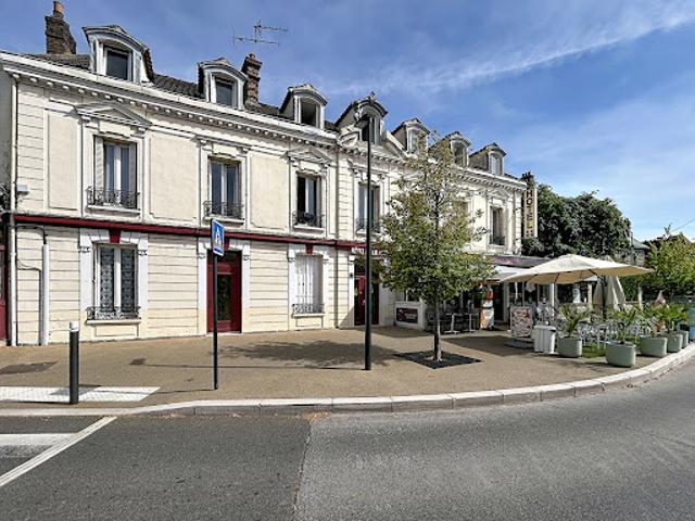 Vente Immeuble 20 pièces 450 m2 Montereau Fault Yonne