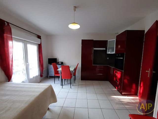 Vente Immeuble 20 pièces 510 m2 Jonzac