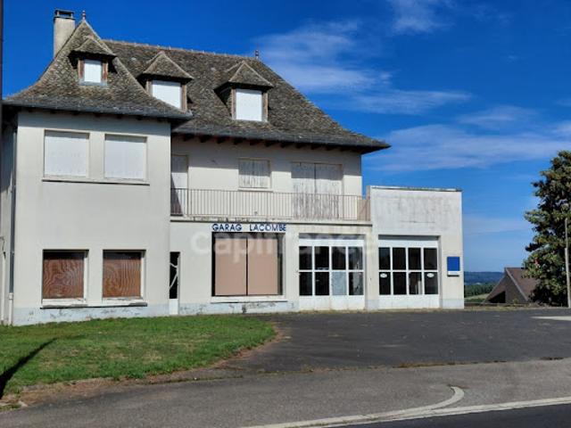 Vente Immeuble 20 pièces 544 m2 Montsalvy