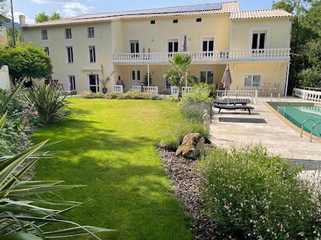 Vente Immeuble 22 pièces 700 m2 Soubès