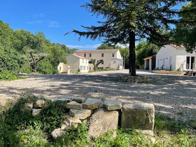 Vente Immeuble 22 pièces 700 m2 Soubès
