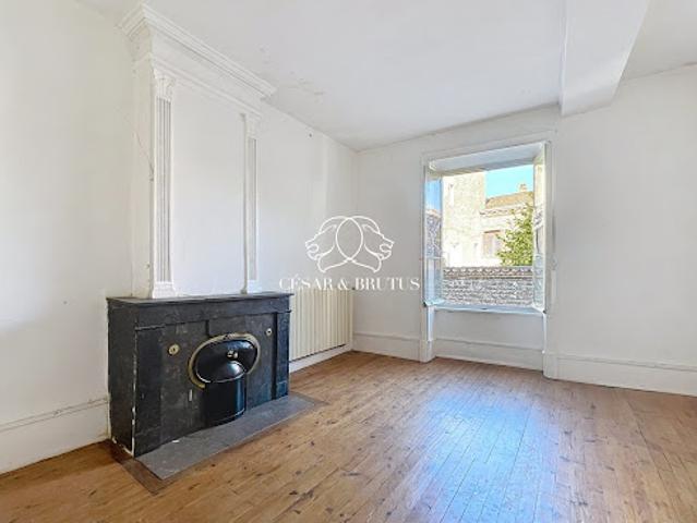 Vente Immeuble 240 m2 Sury le Comtal