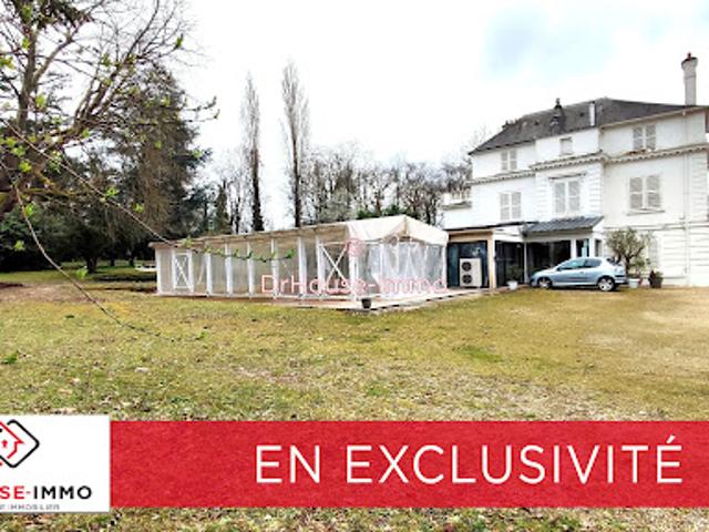 Vente Immeuble 25 pièces 1000 m2 Dammarie les Lys