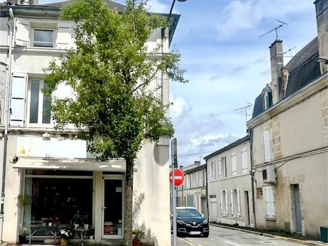 Vente Immeuble 3 pièces 108 m2 Cognac