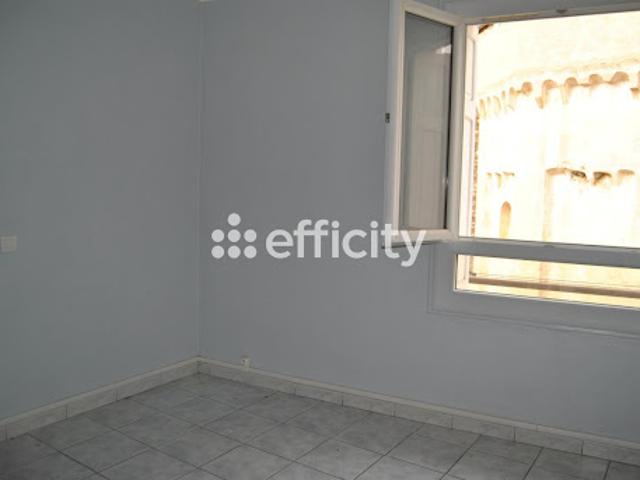 Vente Immeuble 3 pièces 150 m2 Saint Féliu d'Avall