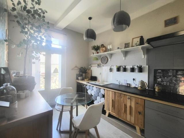 Vente Lignan sur Orb, superbe maison de maitre de 225 m², 6 pièces, 3 ch, et deux appartements
