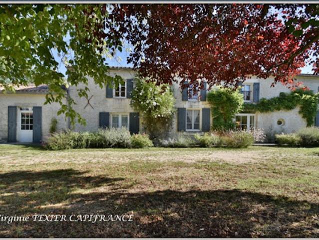 Vente Longère 10 pièces 327 m2 Villeneuve la Comtesse