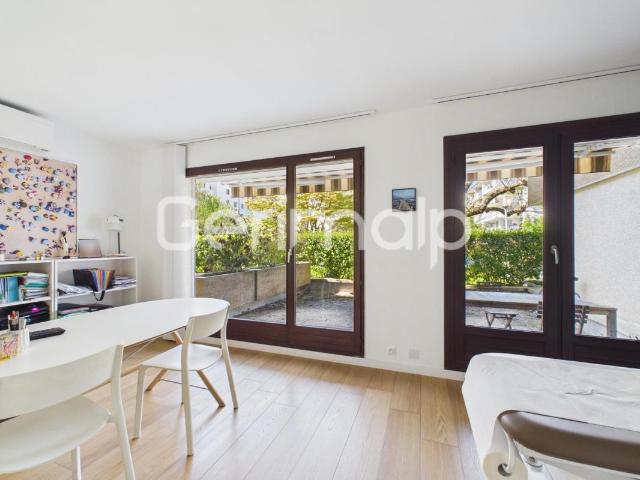 Vente Local commercial 68,94 m² 439 000 € ANNECY
