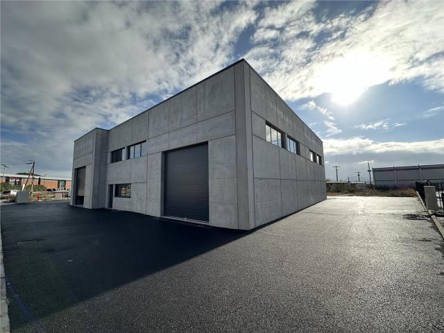 Vente local d'activité Puget sur Argens Proche A8