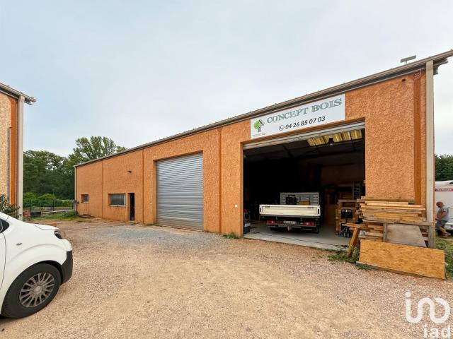 Vente Local d'activités 200 m²