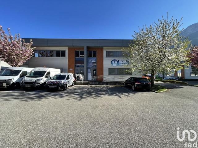 Vente Local d'activités 394 m²