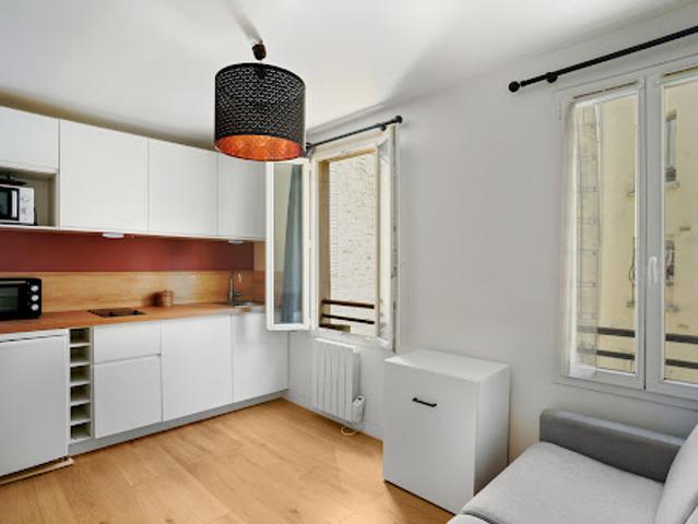 Vente Loft 1 pièce 13 m2 Paris 18ème