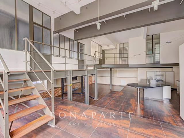 Vente Loft 4 pièces 205.03 m2 Colombes