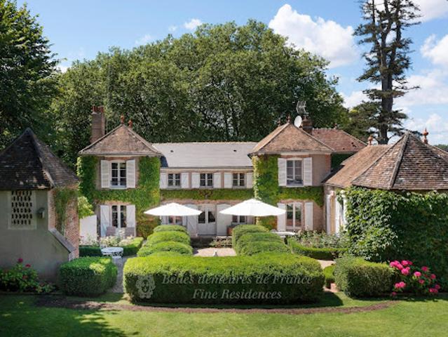 Vente Manoir 11 pièces 378 m2 Lorrez le Bocage Préaux