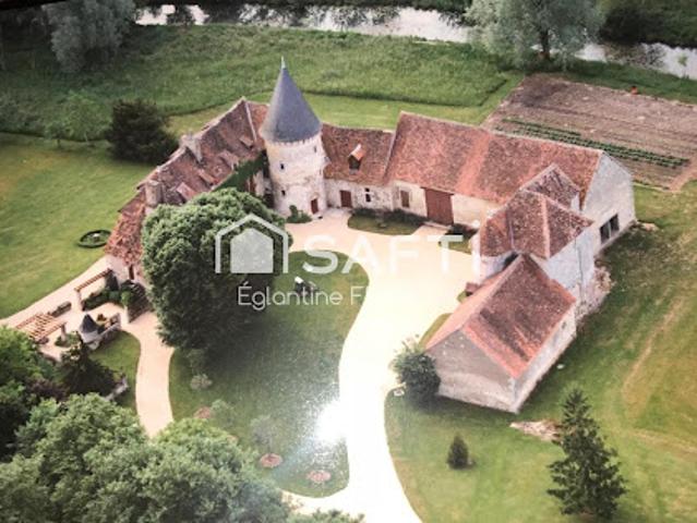 Vente Manoir 12 pièces 451 m2 Chateauroux