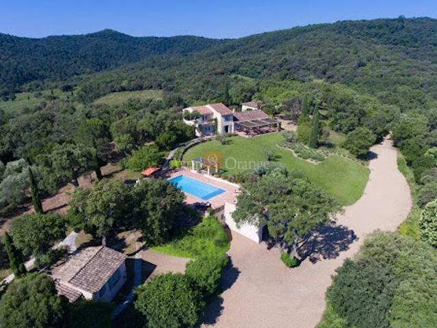 Vente Manoir 13 pièces 385 m2 Cogolin