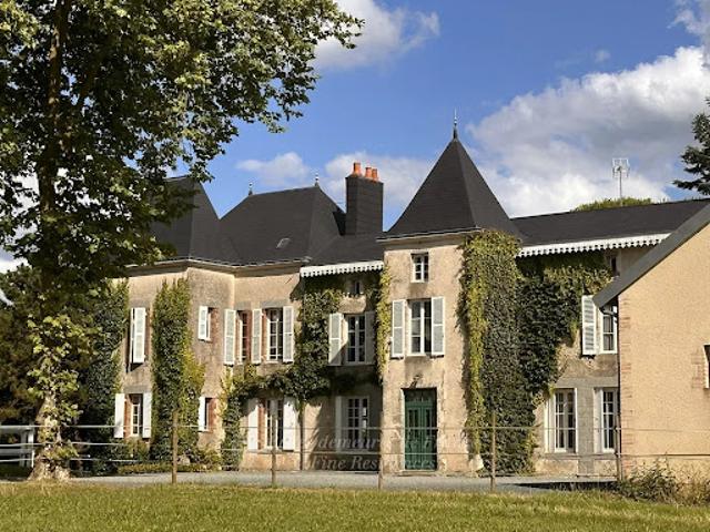 Vente Manoir 15 pièces 380 m2 Les Herbiers