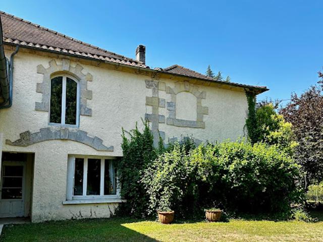 Vente Manoir 17 pièces 430 m2 Saint Seurin de Prats