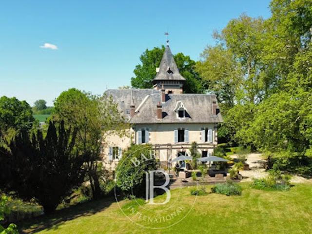 Vente Manoir 440 m2 Bourges