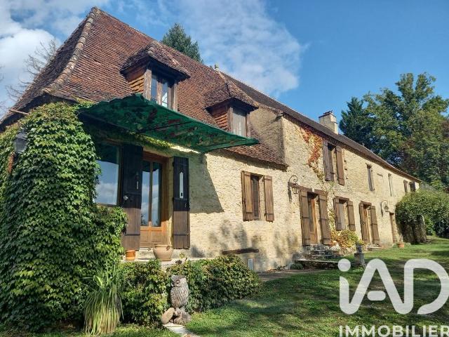 Vente Maison/villa 6 pièces 217m² Coux et Bigaroque Mouzens