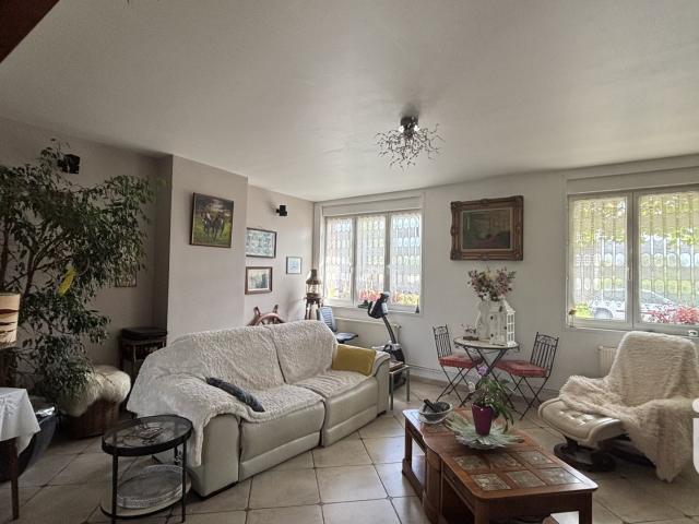 Vente Maison/villa 7 pièces 172m² Saint Pierre Brouck