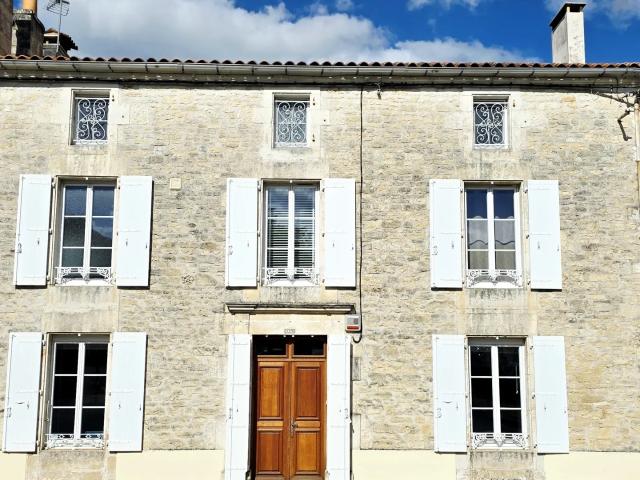 Vente Maison/villa 15 pièces
