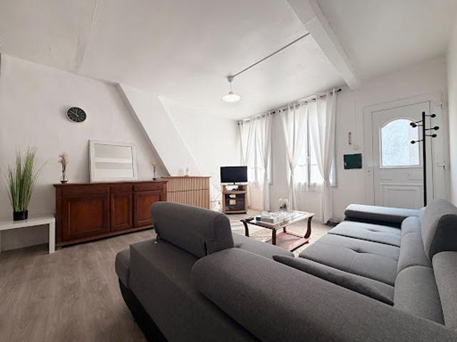 Vente Maison 3 pièces 107 m2 Neuilly Saint Front