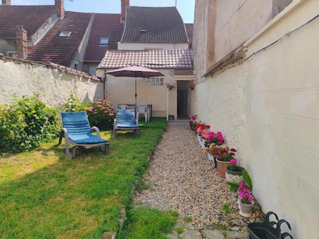 Vente Maison 3 pièces 110 m2 Neuilly Saint Front