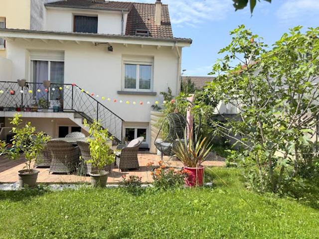 Vente Maison 4 pièces 127.76 m2 Drancy