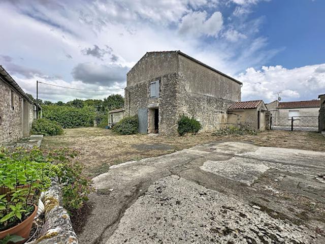 Vente Maison 3 pièces 138 m2 Saint laurent de la pree