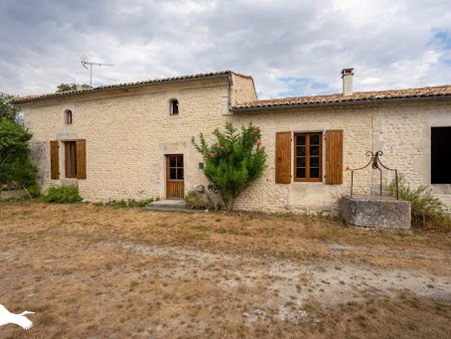 Vente Maison 3 pièces 146 m2 Jonzac