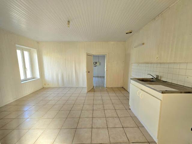 Vente Maison 3 pièces 49 m2 Essarts en Bocage