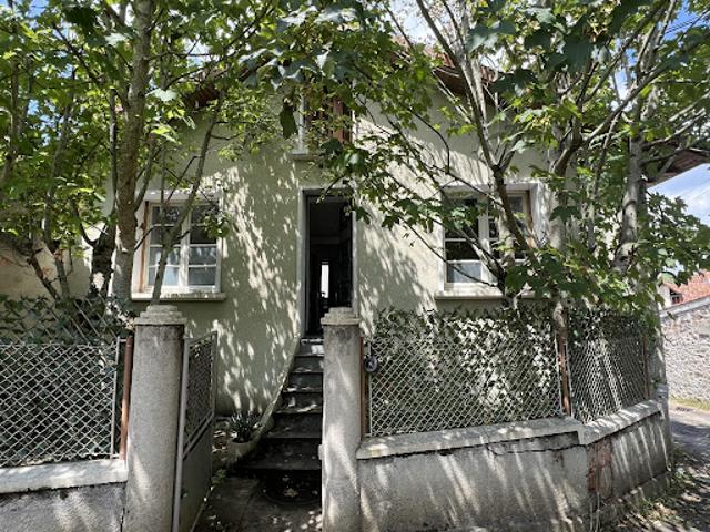 Vente Maison 3 pièces 62.62 m2 Confolens