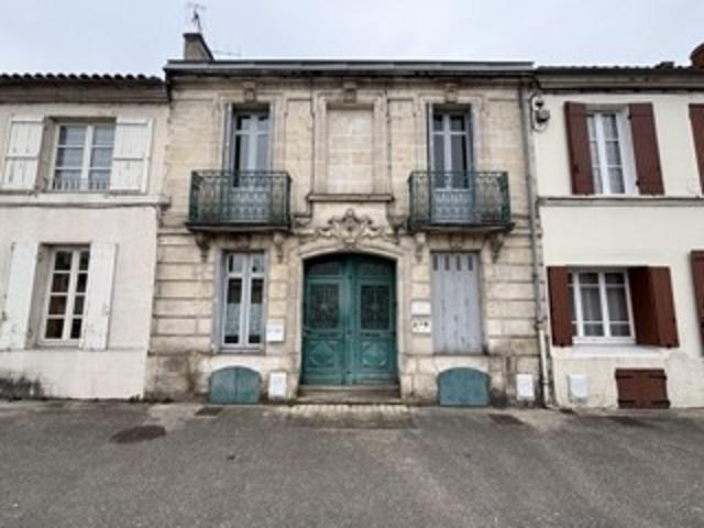 Vente Maison 3 pièces 63 m2 Saintes