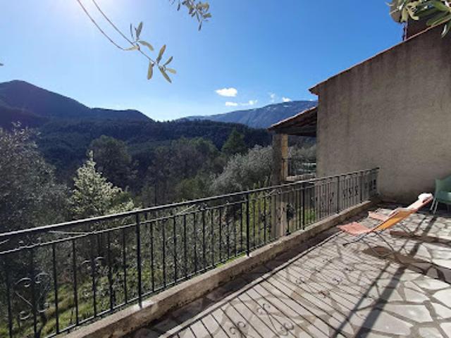 Vente Maison 3 pièces 64 m2 Roquesteron