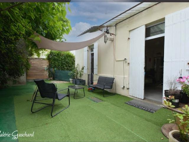 Vente Maison 3 pièces 70 m2 Saint Seurin sur l'Isle