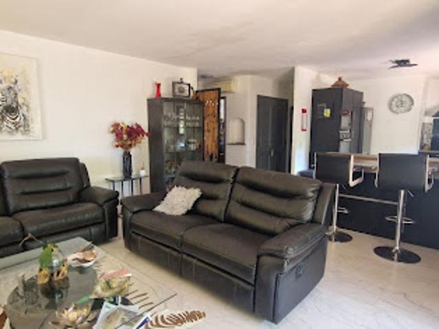 Vente Maison 3 pièces 73 m2 Taradeau