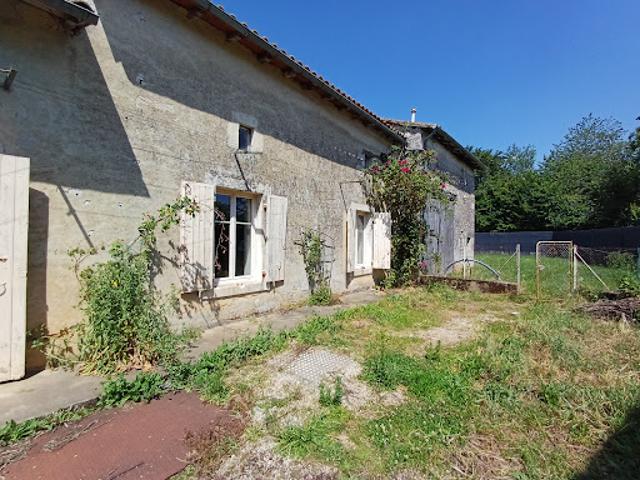 Vente Maison 3 pièces 77 m2 Les Adjots
